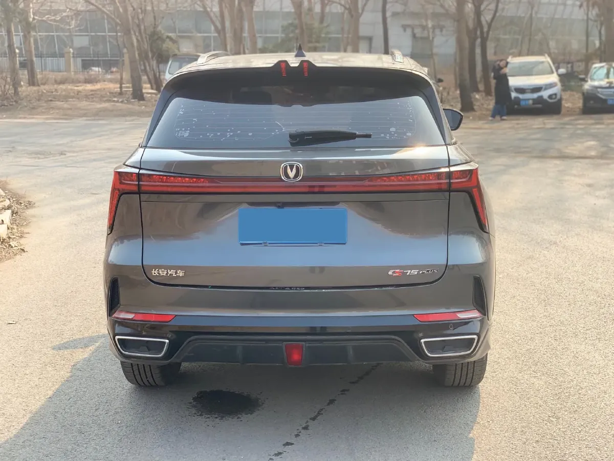 2023 ChangAn CS75 1.5T 188HP L4 7DCT,autocango,china used car exporter,china ev exporter,chinese used car exporter,chinese used ev exporter