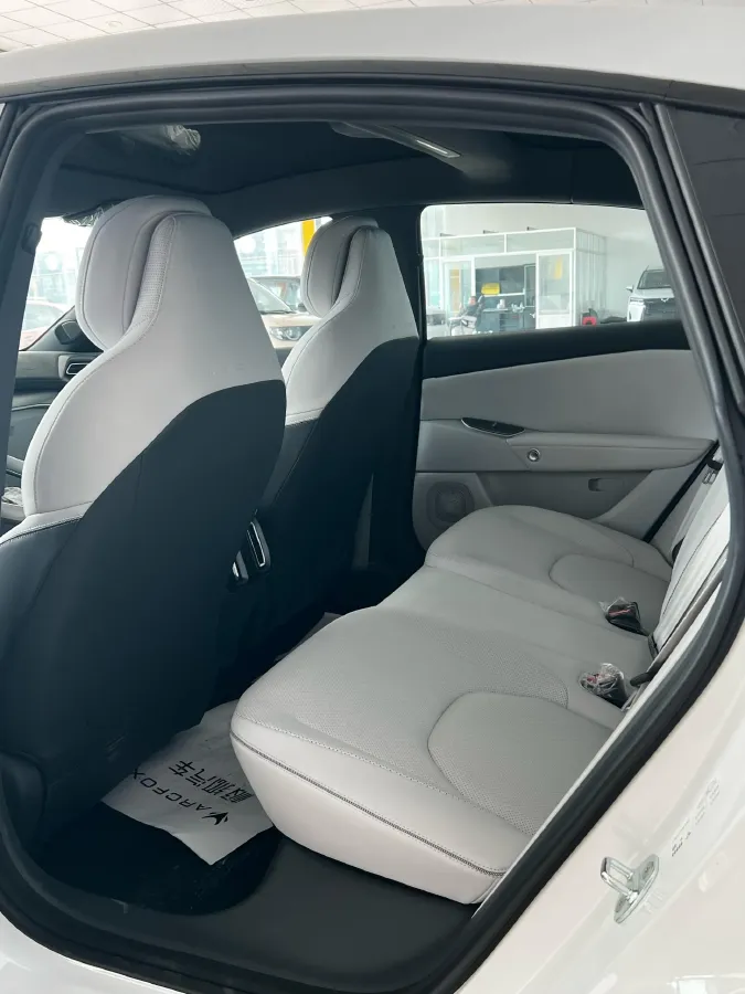 2025 ARCFOX αS5 BEV,autocango,china used car exporter,china ev exporter,chinese used car exporter,chinese used ev exporter