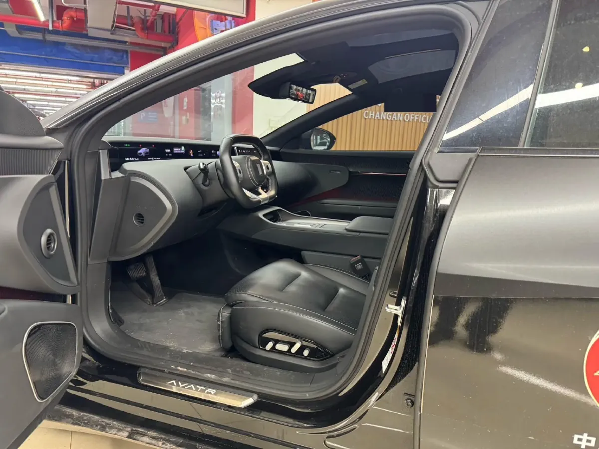 2025 Avatr 12 1.5T 156HP L4 REEV 39.05KWH,autocango,china used car exporter,china ev exporter,chinese used car exporter,chinese used ev exporter