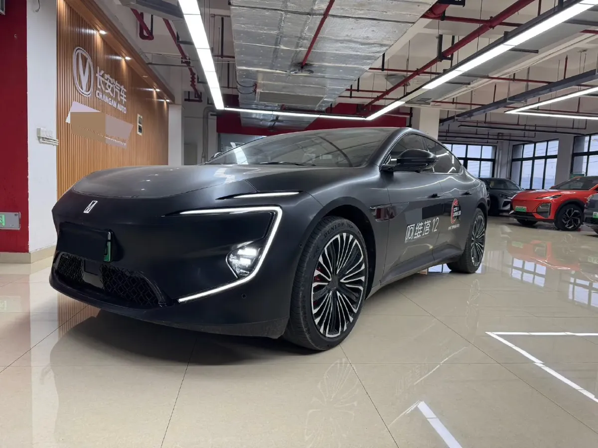 2025 Avatr 12 1.5T 156HP L4 REEV 39.05KWH,autocango,china used car exporter,china ev exporter,chinese used car exporter,chinese used ev exporter