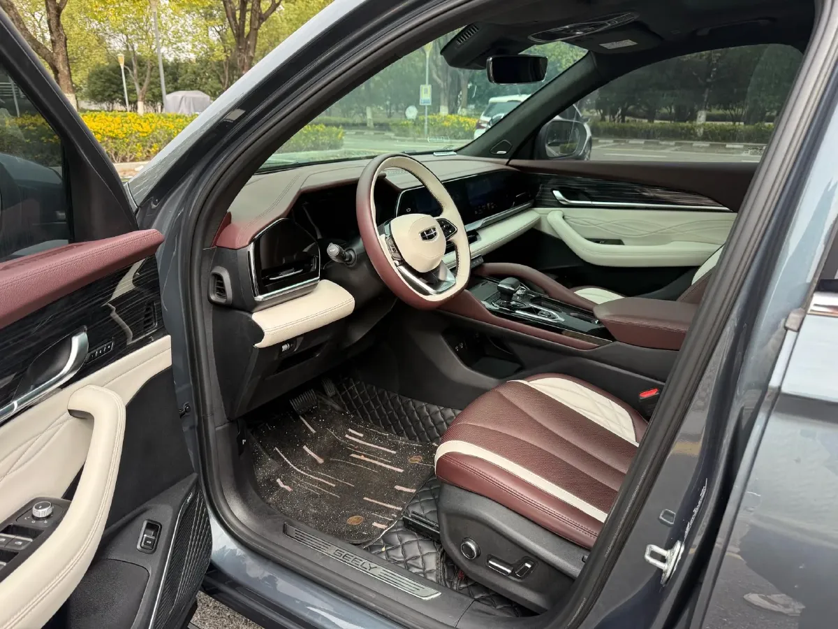 2021 Geely Monjaro 2.0T 238HP L4 8AT,autocango,china used car exporter,china ev exporter,chinese used car exporter,chinese used ev exporter