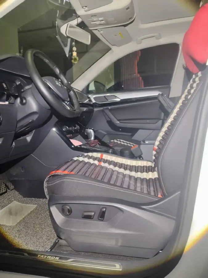 2019 MINI CLUBMAN 1.5T 102HP L3 6AT,autocango,china used car exporter,china ev exporter,chinese used car exporter,chinese used ev exporter