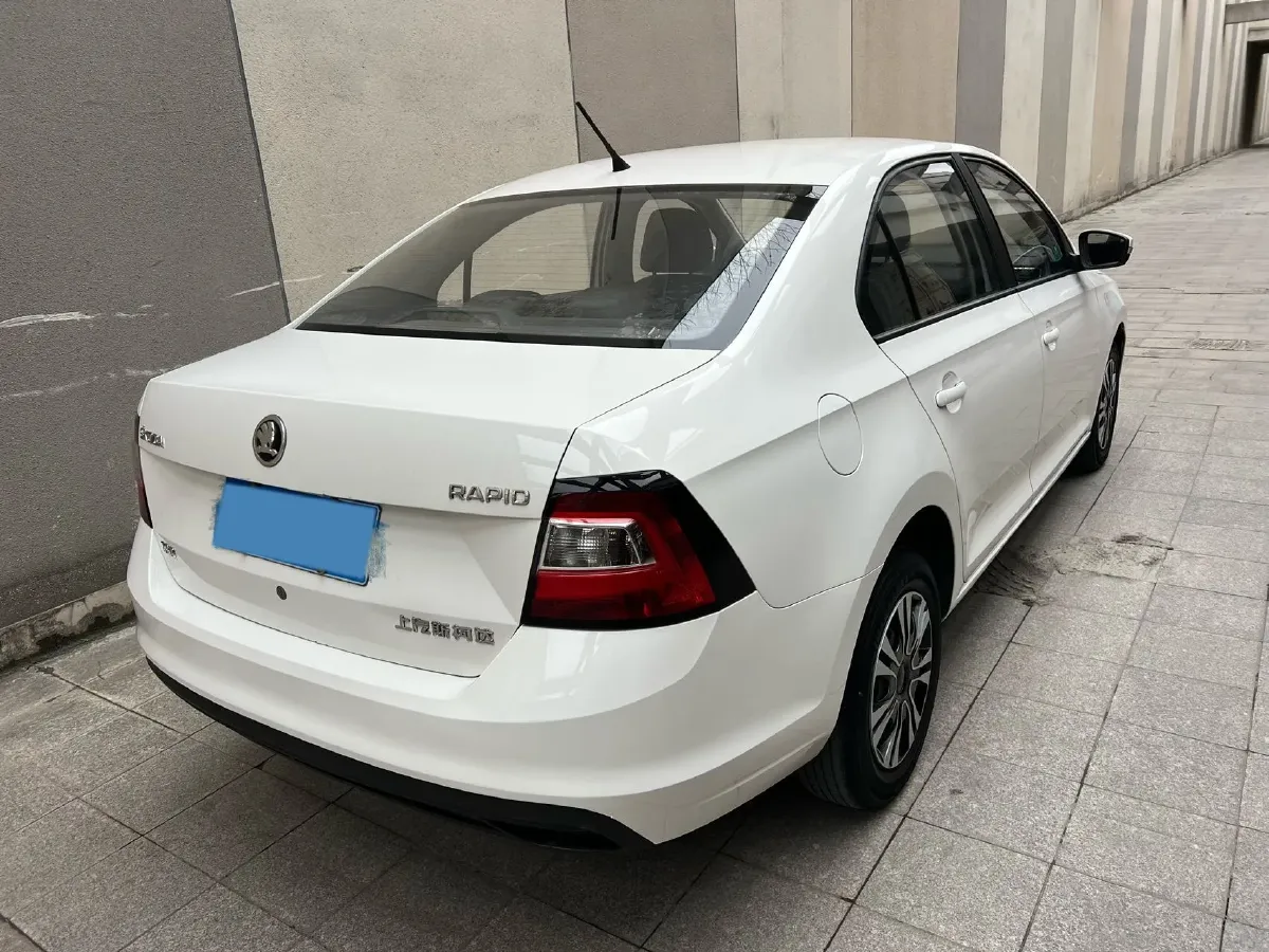 2018 Skoda Rapid 1.6L 110HP L4 5MT,autocango,china used car exporter,china ev exporter,chinese used car exporter,chinese used ev exporter