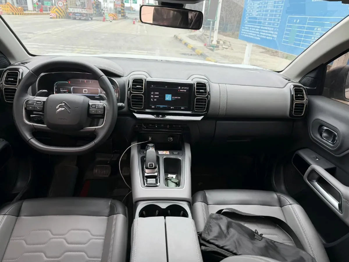 2021 Citroen C5 Aircross 1.6T 170HP L4 8AT,autocango,china used car exporter,china ev exporter,chinese used car exporter,chinese used ev exporter