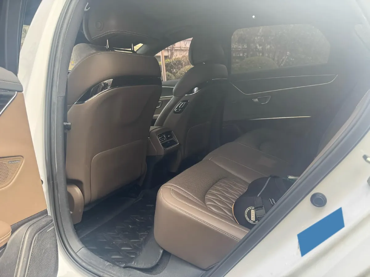 2022 Volkswagen Tiguan L 2.0T 186HP L4 7DCT,autocango,china used car exporter,china ev exporter,chinese used car exporter,chinese used ev exporter