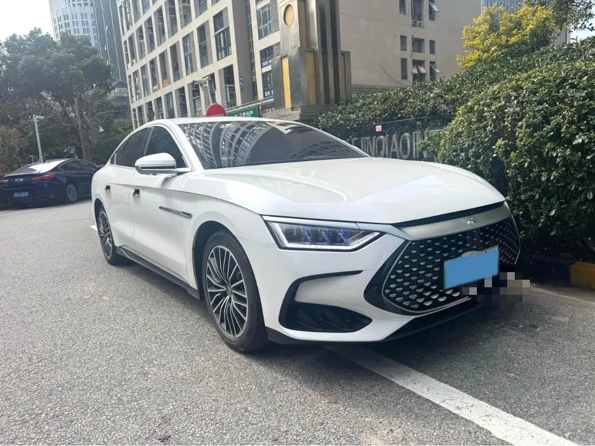 2022 Volkswagen Tiguan L 2.0T 186HP L4 7DCT,autocango,china used car exporter,china ev exporter,chinese used car exporter,chinese used ev exporter