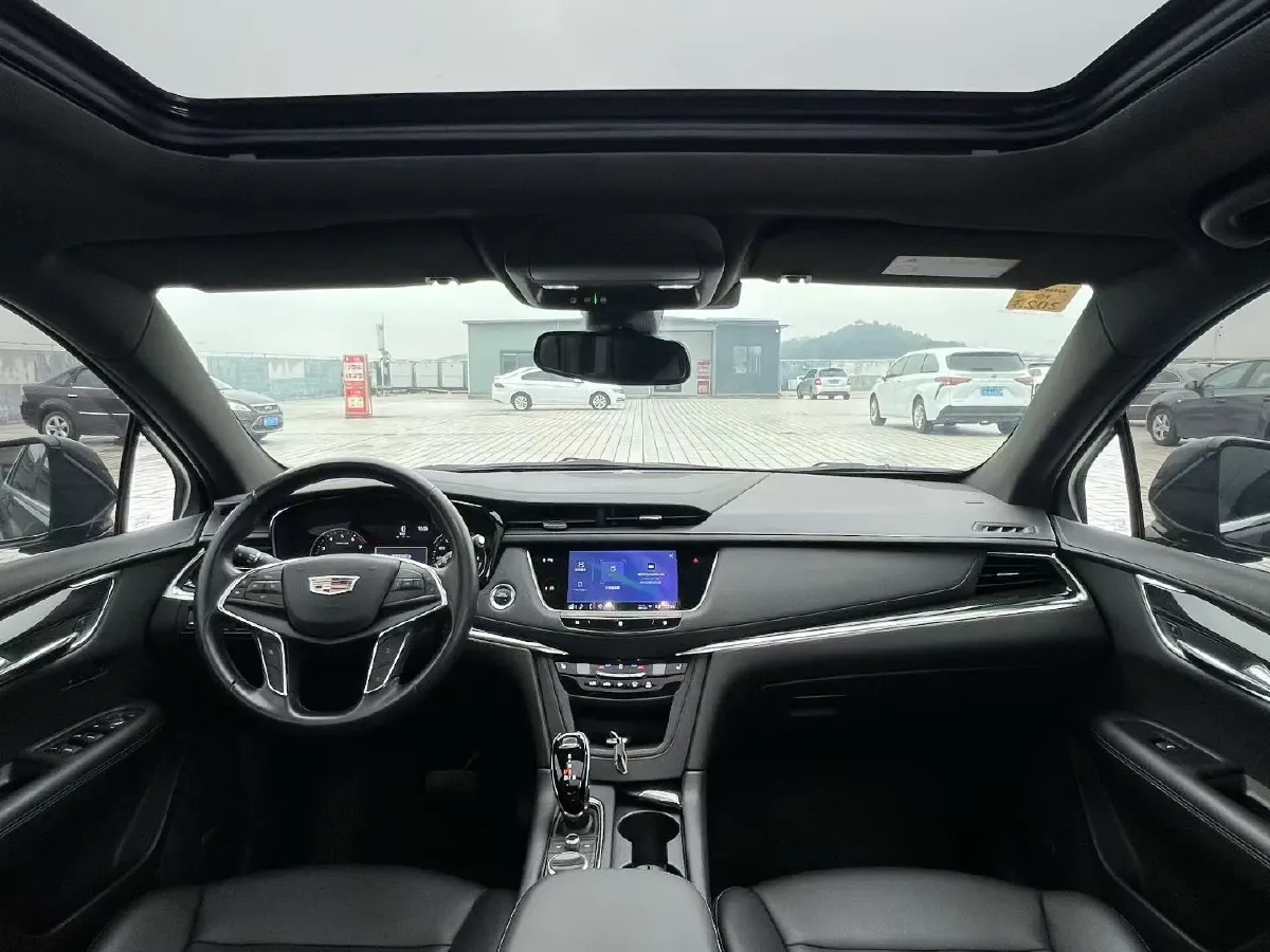 2021 Cadillac XT5 2.0T 237HP L4 9AT,autocango,china used car exporter,china ev exporter,chinese used car exporter,chinese used ev exporter