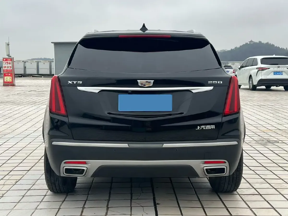 2021 Cadillac XT5 2.0T 237HP L4 9AT,autocango,china used car exporter,china ev exporter,chinese used car exporter,chinese used ev exporter