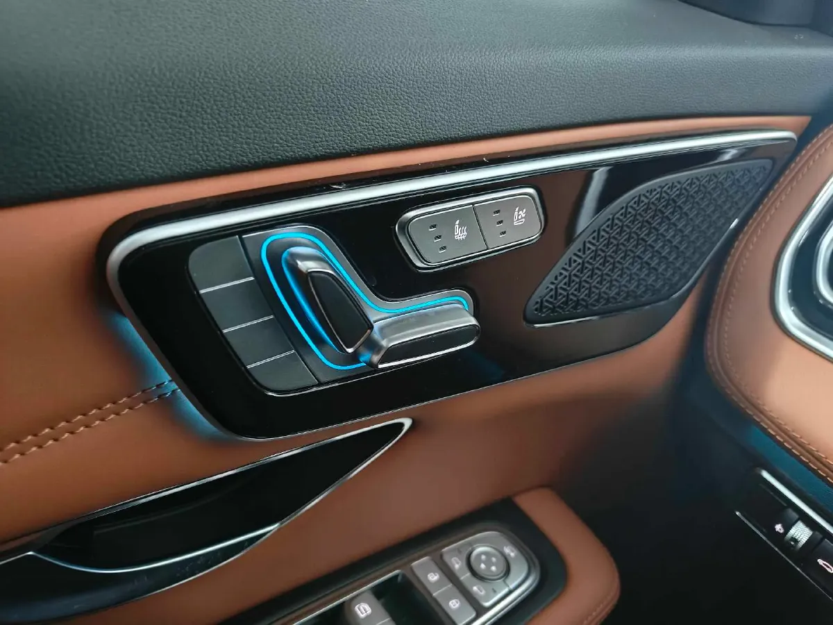 2025 Jetour X70 Plus 1.5T 184HP L4 7DCT,autocango,china used car exporter,china ev exporter,chinese used car exporter,chinese used ev exporter