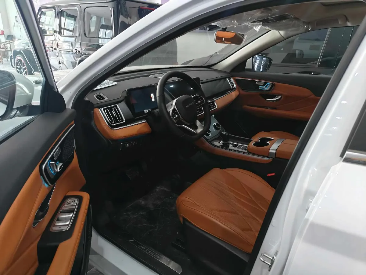 2025 Jetour X70 Plus 1.5T 184HP L4 7DCT,autocango,china used car exporter,china ev exporter,chinese used car exporter,chinese used ev exporter