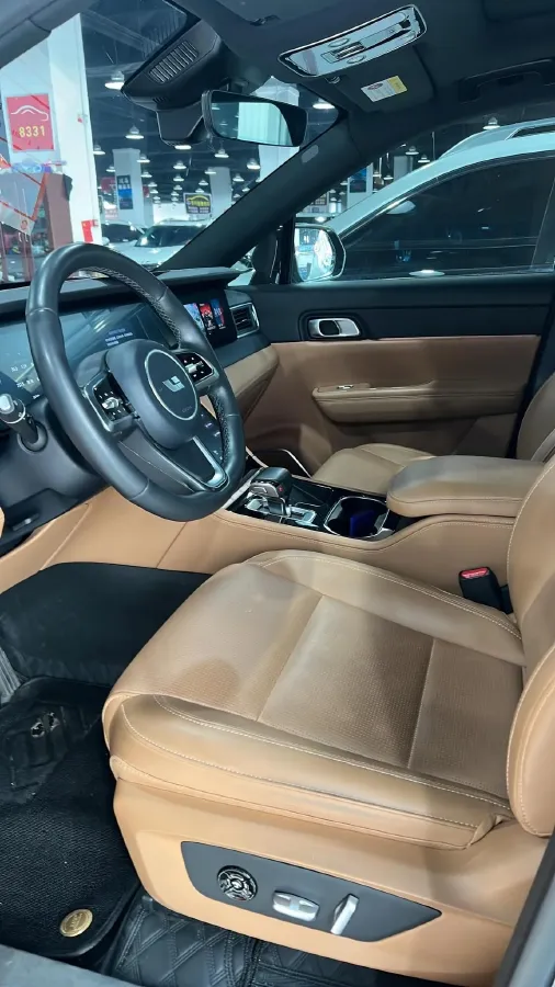 2021 Li ONE Range Extended 131HP REEV 40.5KWH,autocango,china used car exporter,china ev exporter,chinese used car exporter,chinese used ev exporter