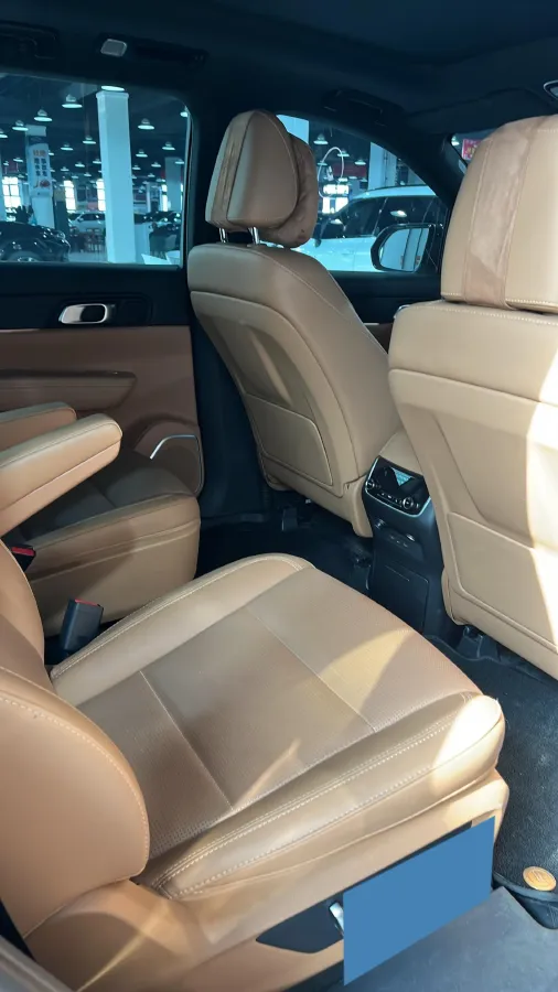 2021 Li ONE Range Extended 131HP REEV 40.5KWH,autocango,china used car exporter,china ev exporter,chinese used car exporter,chinese used ev exporter