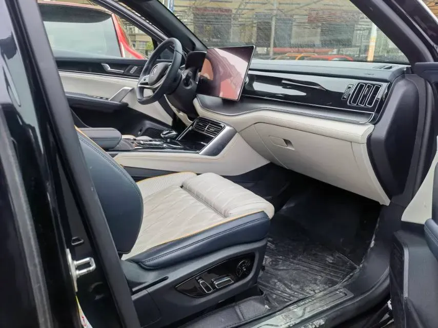 2022 Jeep Grand Commander 2.0T 265HP L4 9AT,autocango,china used car exporter,china ev exporter,chinese used car exporter,chinese used ev exporter