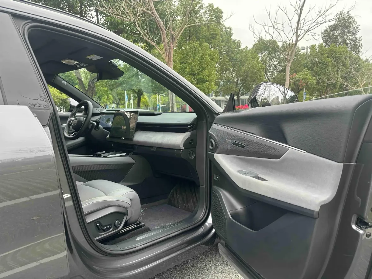 2023 LYNK&CO 08 EM-P 1.5T 163HP L4 3DHT PHEV 21.2KWH,autocango,china used car exporter,china ev exporter,chinese used car exporter,chinese used ev exporter