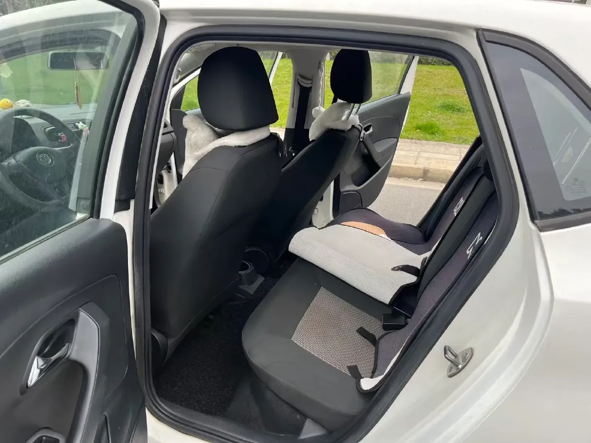 2016 Volkswagen Polo 1.4L 90HP L4 6AT,autocango,china used car exporter,china ev exporter,chinese used car exporter,chinese used ev exporter