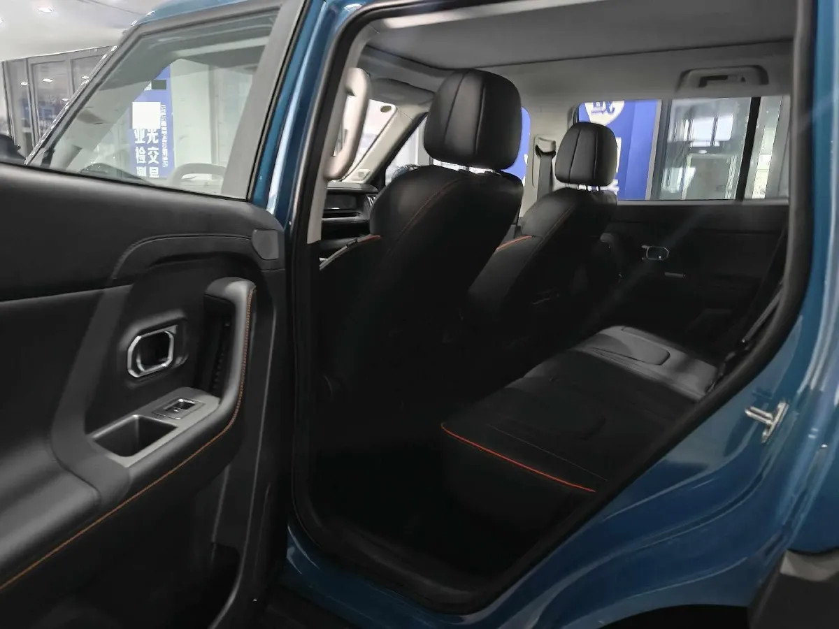 2025 Jetour DASHING 1.5T 184HP L4 7DCT,autocango,china used car exporter,china ev exporter,chinese used car exporter,chinese used ev exporter