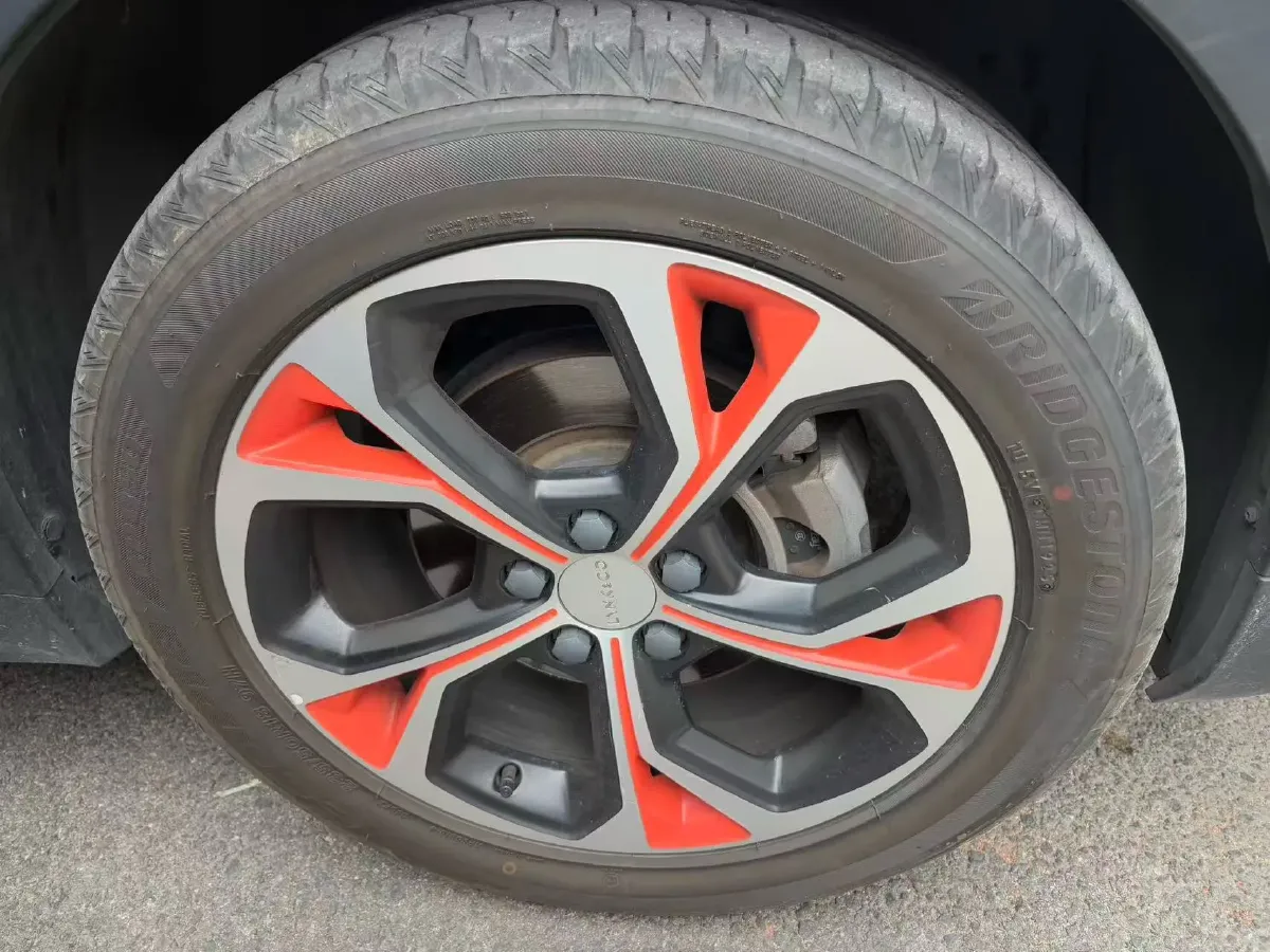 2018 Toyota C-HR 2.0L 171HP L4 CVT,autocango,china used car exporter,china ev exporter,chinese used car exporter,chinese used ev exporter