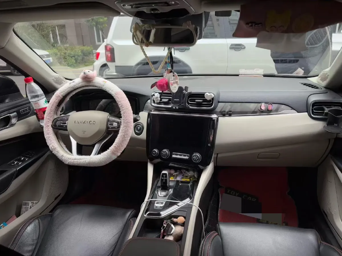 2018 Toyota C-HR 2.0L 171HP L4 CVT,autocango,china used car exporter,china ev exporter,chinese used car exporter,chinese used ev exporter