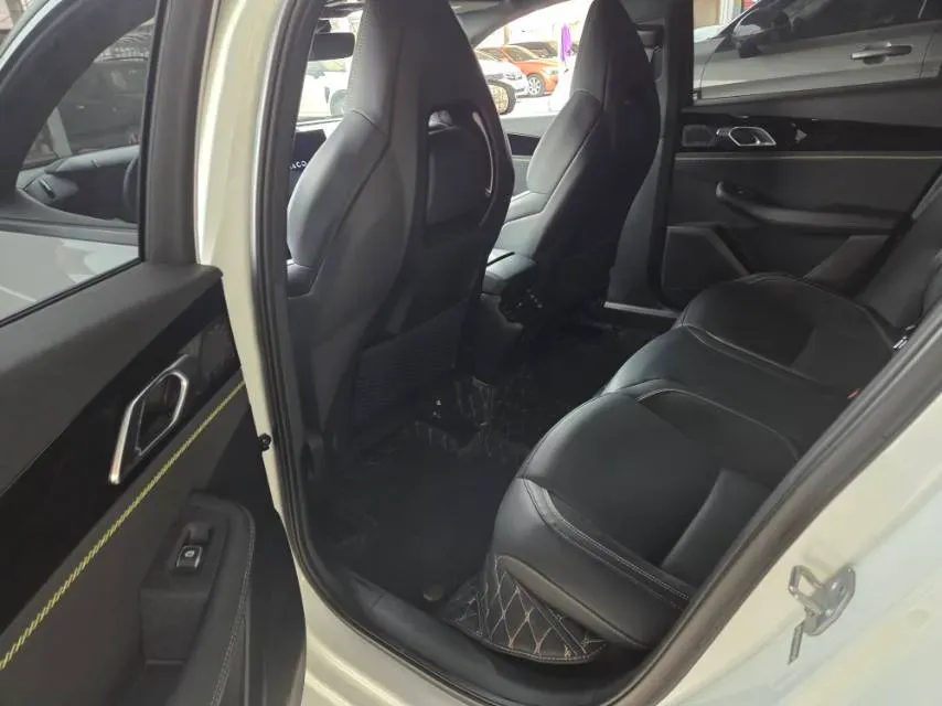 2023 MAXUS G50 1.5T 181HP L4 7DCT,autocango,china used car exporter,china ev exporter,chinese used car exporter,chinese used ev exporter