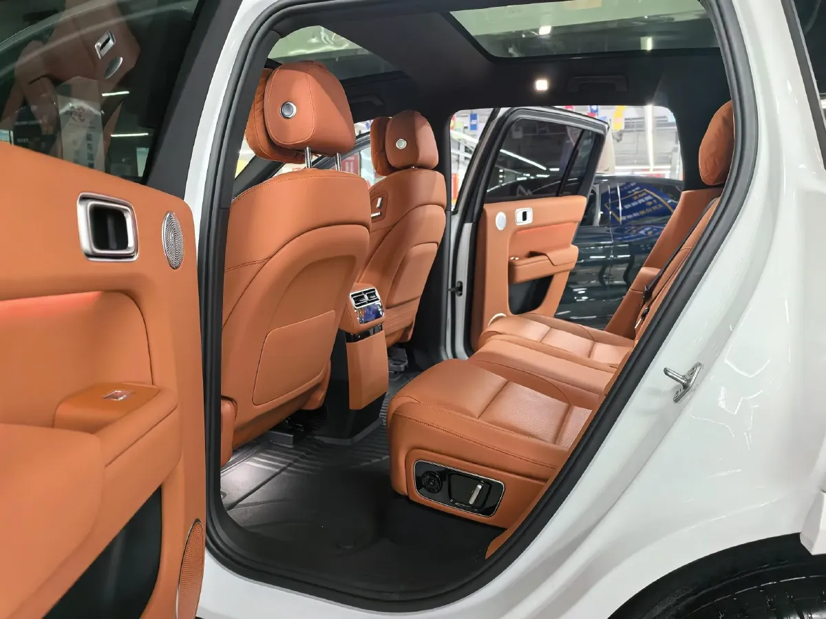 2025 Li L7 Range Extended 154HP REEV,autocango,china used car exporter,china ev exporter,chinese used car exporter,chinese used ev exporter