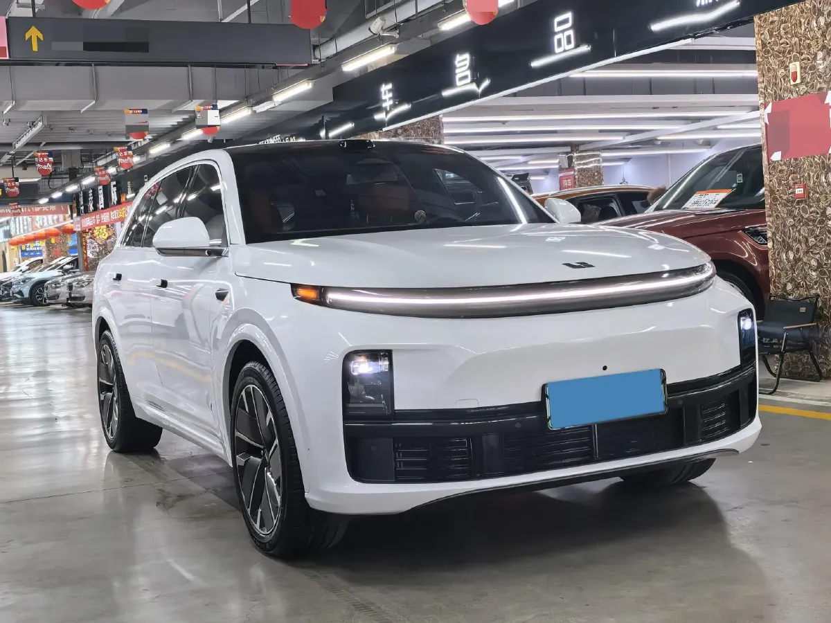 2025 Li L7 Range Extended 154HP REEV,autocango,china used car exporter,china ev exporter,chinese used car exporter,chinese used ev exporter