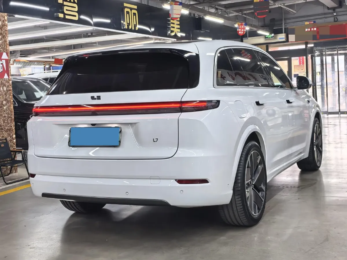2025 Li L7 Range Extended 154HP REEV,autocango,china used car exporter,china ev exporter,chinese used car exporter,chinese used ev exporter