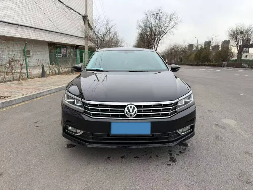 2017 Volkswagen Passat 1.8T 180HP L4 7DCT,autocango,china used car exporter,china ev exporter,chinese used car exporter,chinese used ev exporter