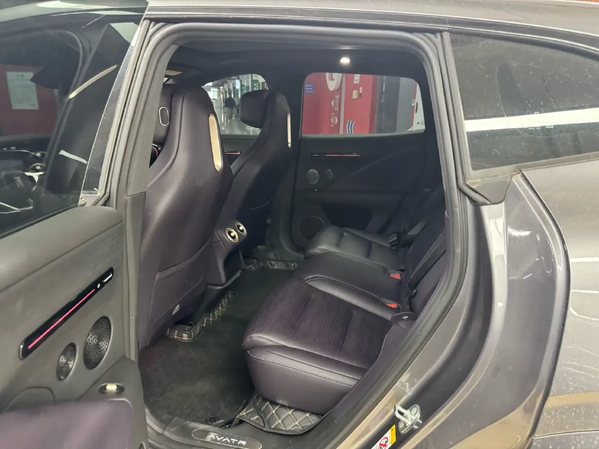 2024 Avatr 07 1.5T 156HP L4 REEV 39.05KWH,autocango,china used car exporter,china ev exporter,chinese used car exporter,chinese used ev exporter