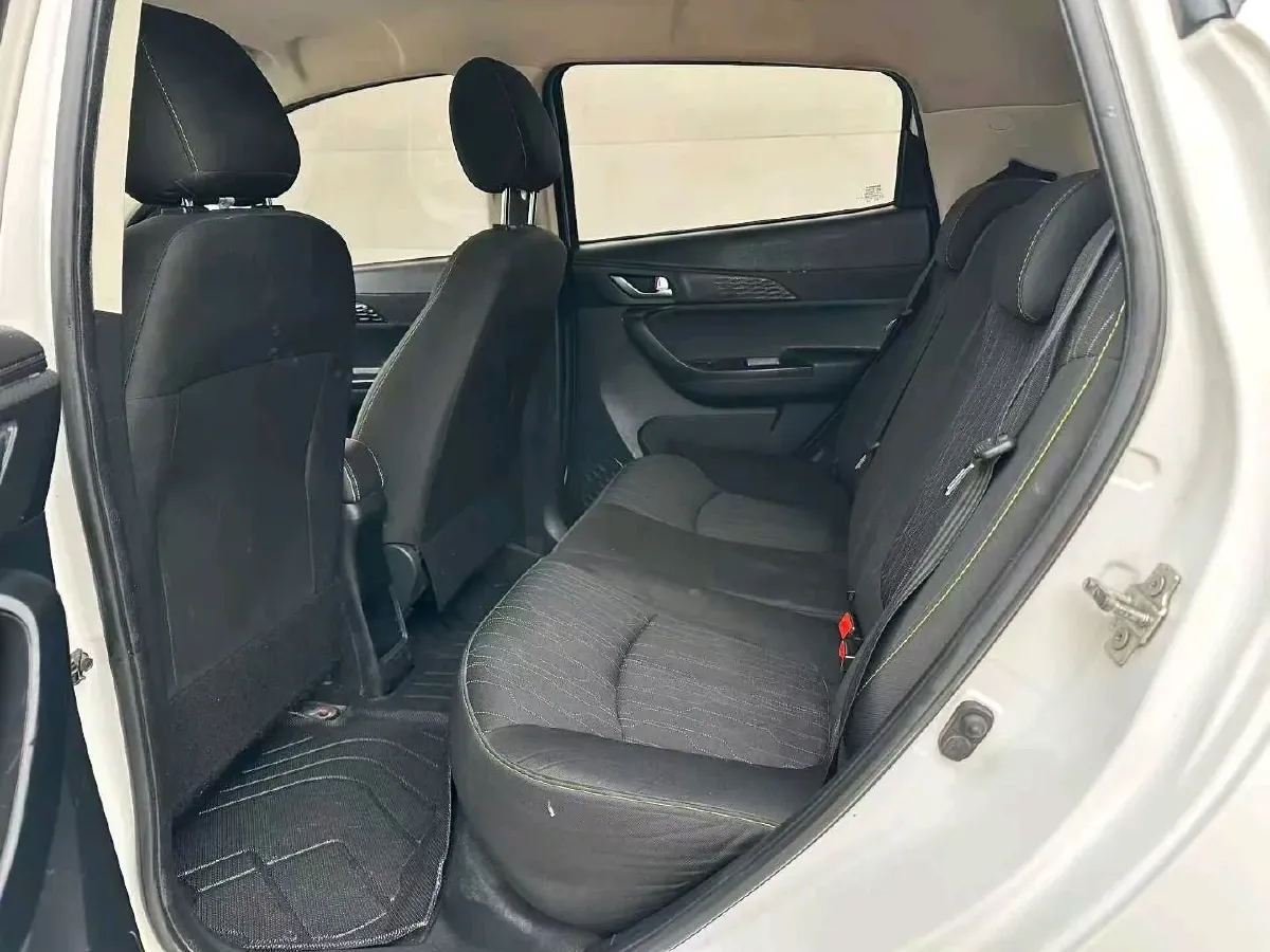 2020 ChangAn BenBen E-Star BEV 32.2KWH,autocango,china used car exporter,china ev exporter,chinese used car exporter,chinese used ev exporter