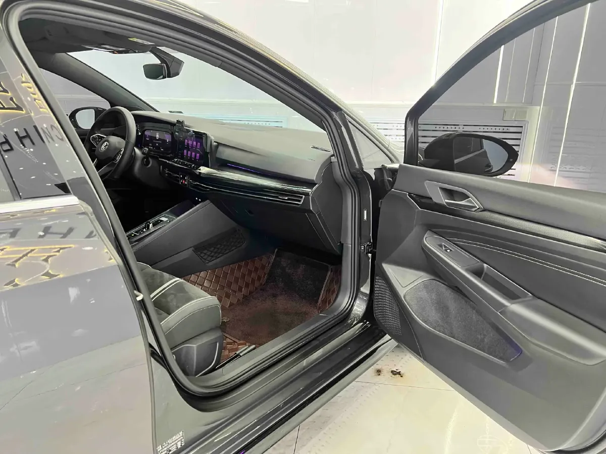 2021 Volkswagen Golf 1.4T 150HP L4 7DCT,autocango,china used car exporter,china ev exporter,chinese used car exporter,chinese used ev exporter