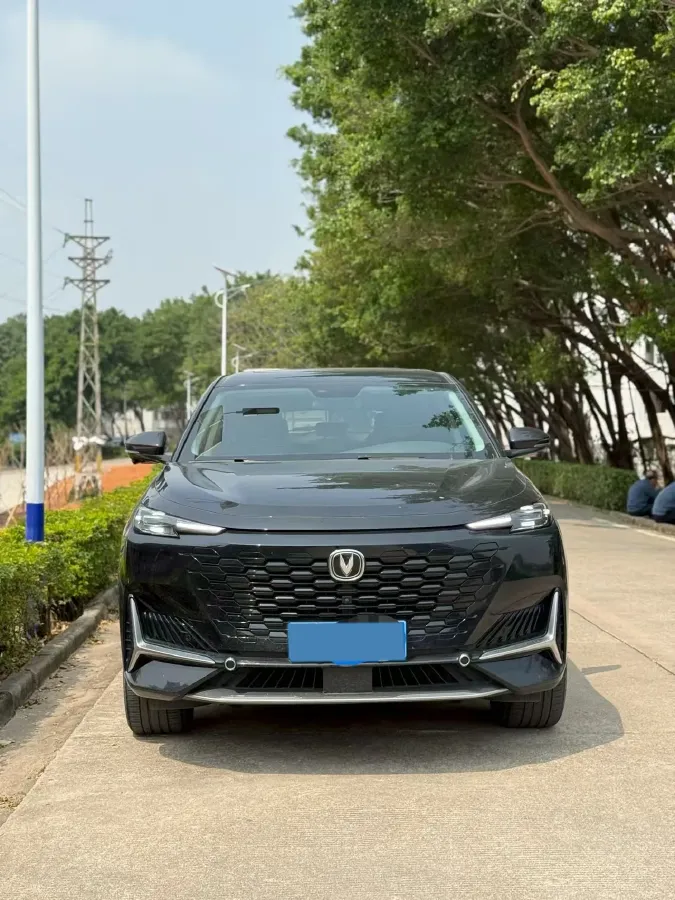 2021 ChangAn UNI-K 2.0T 233HP L4 8AT,autocango,china used car exporter,china ev exporter,chinese used car exporter,chinese used ev exporter