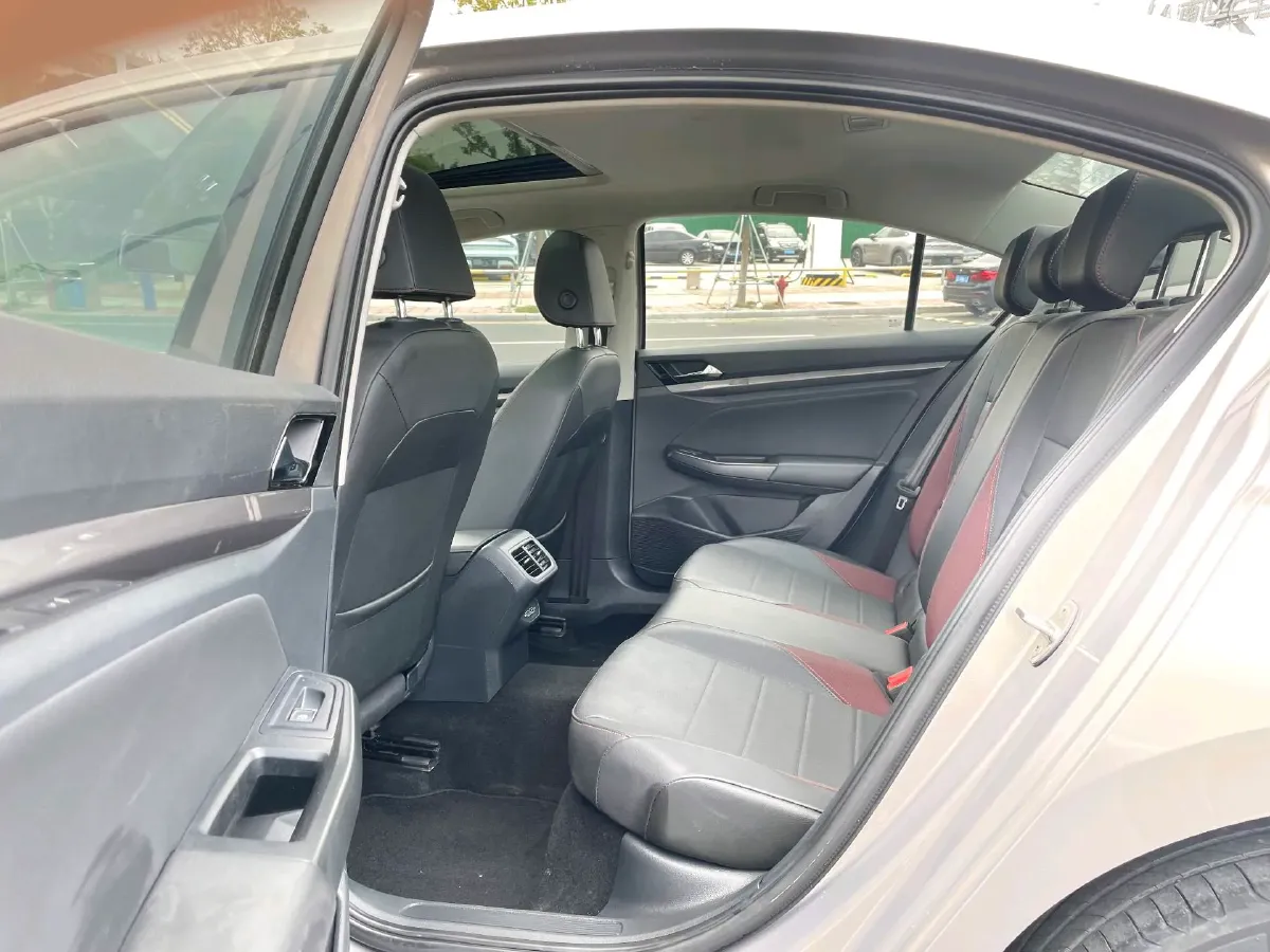 2020 Volkswagen Bora 1.5L 113HP L4 6AT,autocango,china used car exporter,china ev exporter,chinese used car exporter,chinese used ev exporter