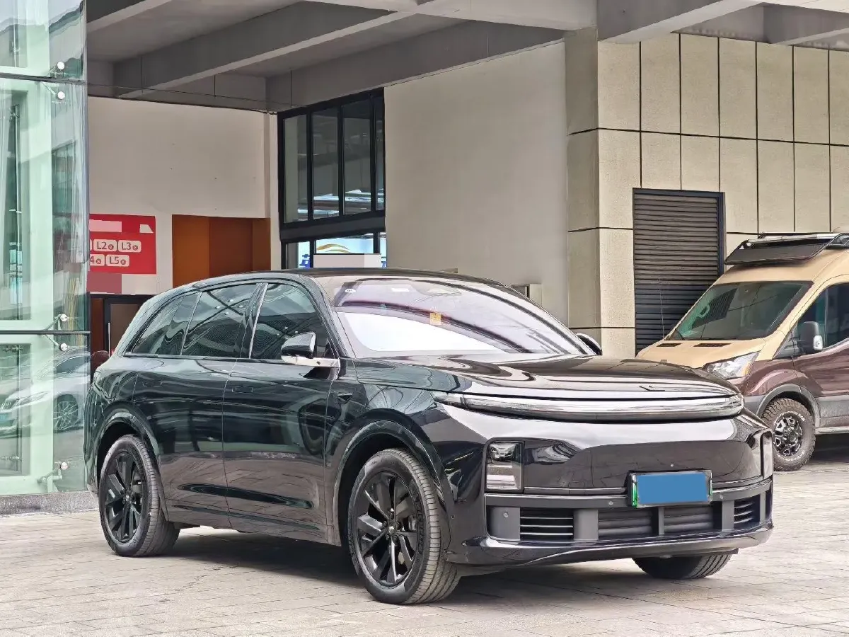 2023 Li L7 Range Extended 154HP REEV 40.9KWH,autocango,china used car exporter,china ev exporter,chinese used car exporter,chinese used ev exporter