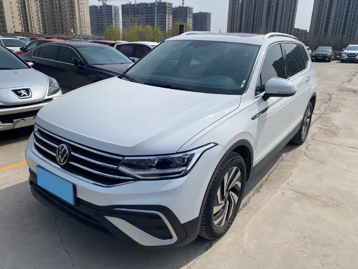 2023 Volkswagen Tiguan L 1.5T 160HP L4 7DCT,autocango,china used car exporter,china ev exporter,chinese used car exporter,chinese used ev exporter