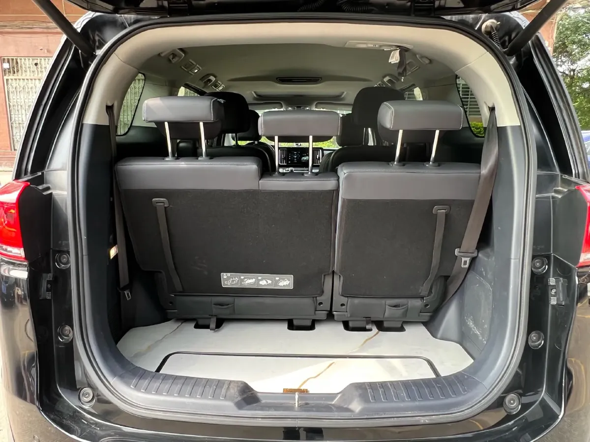 2021 GAC Trumpchi M8 2.0T 252HP L4 8AT,autocango,china used car exporter,china ev exporter,chinese used car exporter,chinese used ev exporter