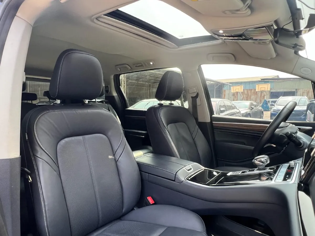 2021 GAC Trumpchi M8 2.0T 252HP L4 8AT,autocango,china used car exporter,china ev exporter,chinese used car exporter,chinese used ev exporter