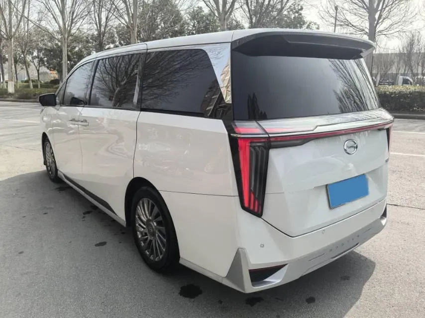 2023 GAC Trumpchi M8 2.0T 252HP L4 8AT,autocango,china used car exporter,china ev exporter,chinese used car exporter,chinese used ev exporter