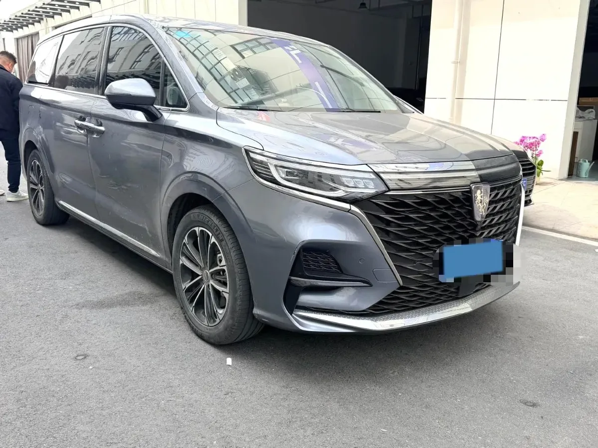2022 Roewe iMAX8 2.0T 234HP L4 8AT,autocango,china used car exporter,china ev exporter,chinese used car exporter,chinese used ev exporter