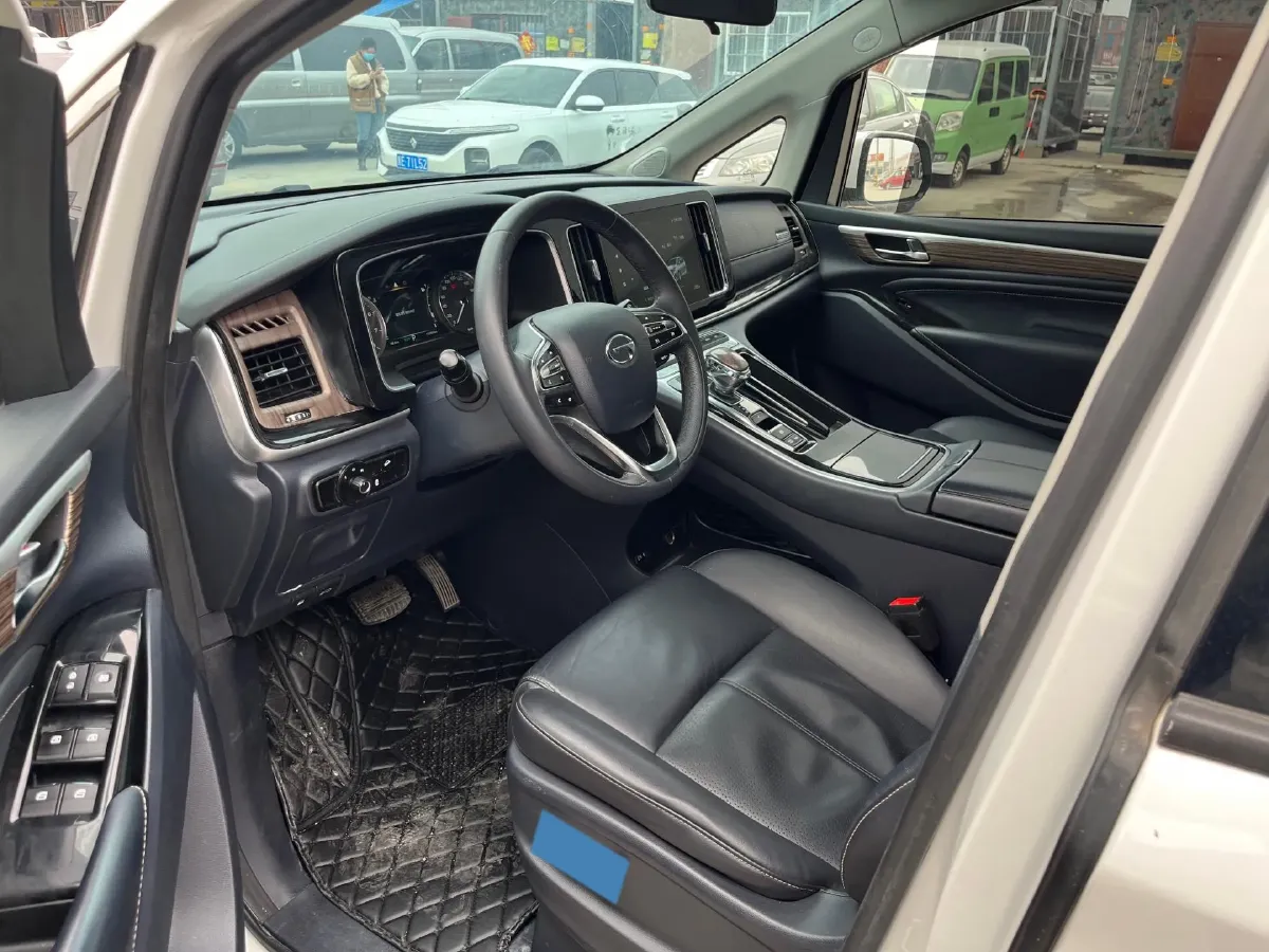 2021 GAC Trumpchi M8 2.0T 252HP L4 8AT,autocango,china used car exporter,china ev exporter,chinese used car exporter,chinese used ev exporter