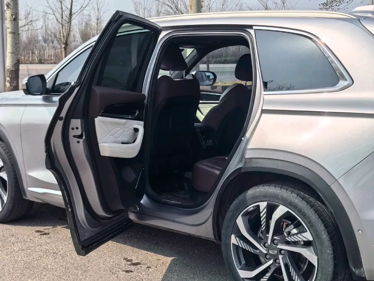 2021 Geely Monjaro 2.0T 218HP L4 7DCT,autocango,china used car exporter,china ev exporter,chinese used car exporter,chinese used ev exporter