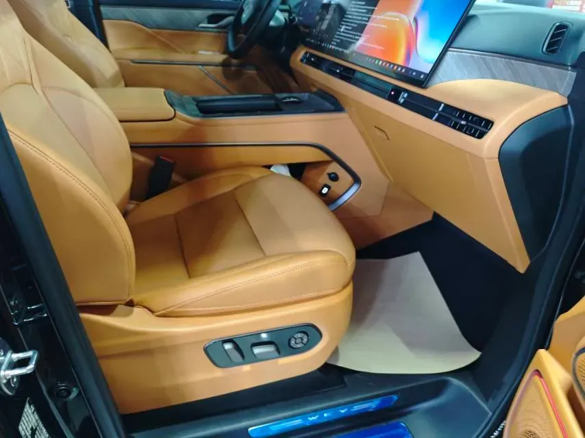 2024 Voyah ZhuiGuang 1.5T 136HP L4 PHEV 43KWH,autocango,china used car exporter,china ev exporter,chinese used car exporter,chinese used ev exporter