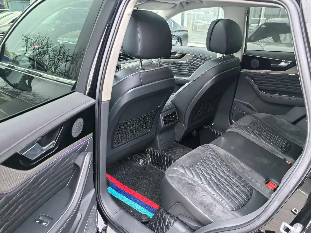 2022 HongQi HS5 2.0T 224HP L4 6AT,autocango,china used car exporter,china ev exporter,chinese used car exporter,chinese used ev exporter