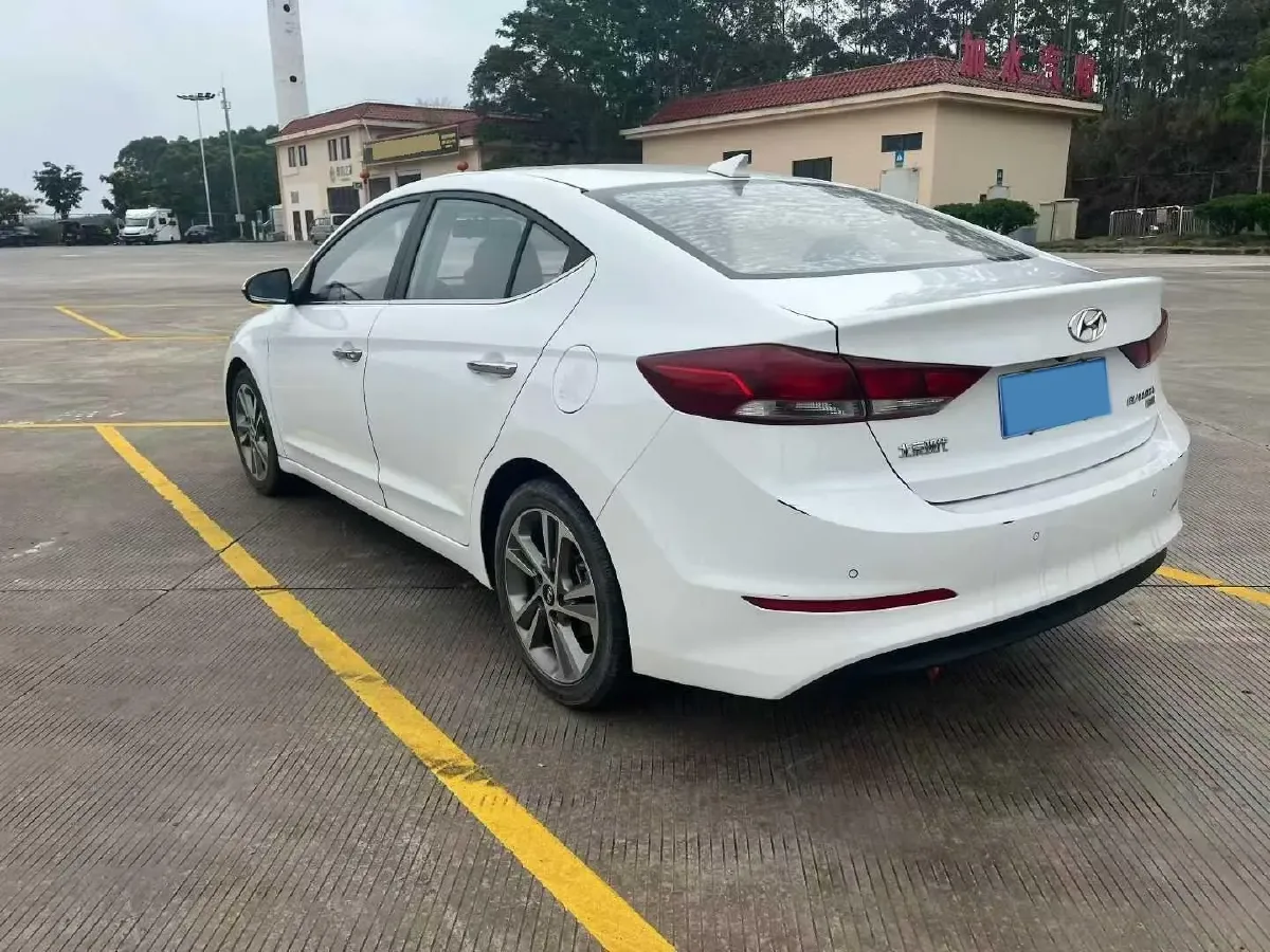 2016 Hyundai Elantra 1.6L 130HP L4 6AT,autocango,china used car exporter,china ev exporter,chinese used car exporter,chinese used ev exporter