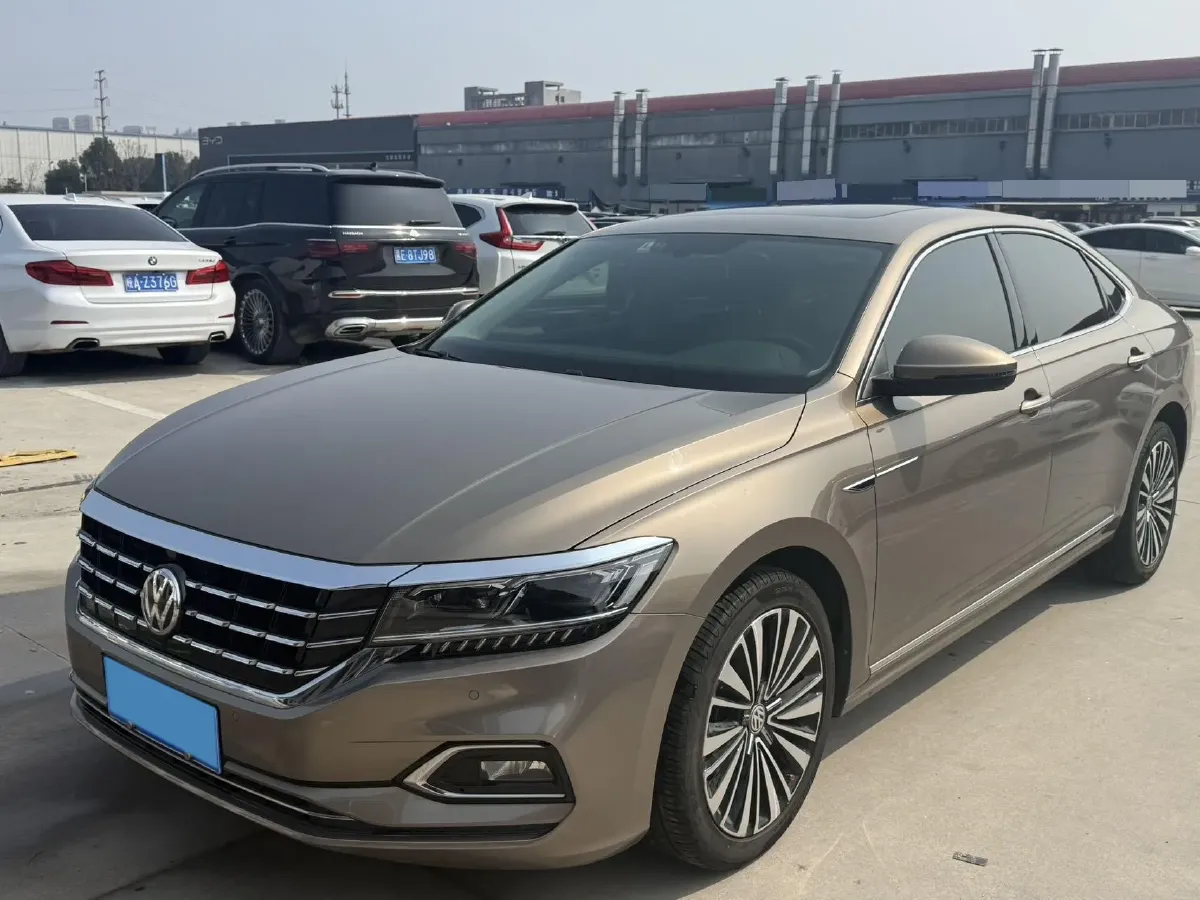 2019 Volvo V40 1.5T 152HP L4 6AT,autocango,china used car exporter,china ev exporter,chinese used car exporter,chinese used ev exporter