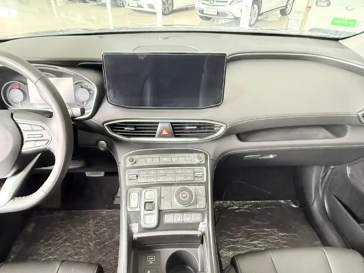 2023 Hyundai Santafe 2.0T 230HP L4 8AT,autocango,china used car exporter,china ev exporter,chinese used car exporter,chinese used ev exporter