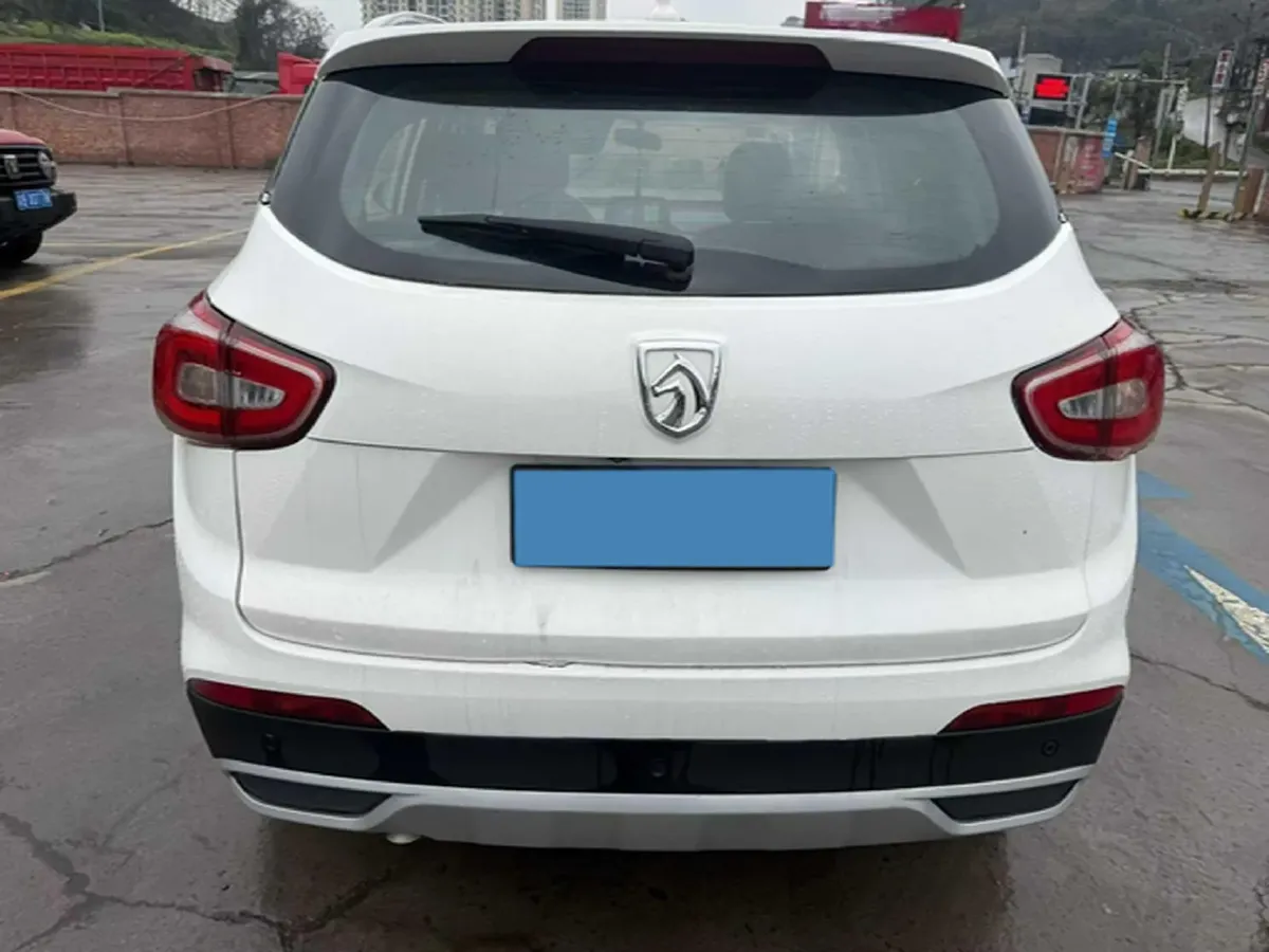 2017 HaiMa S5 Young Edition 1.6L 122HP L4 5MT,autocango,china used car exporter,china ev exporter,chinese used car exporter,chinese used ev exporter