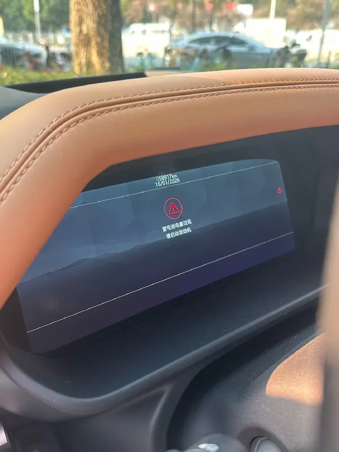 2022 Land Rover Defender 3.0T 400HP L6 8AT,autocango,china used car exporter,china ev exporter,chinese used car exporter,chinese used ev exporter