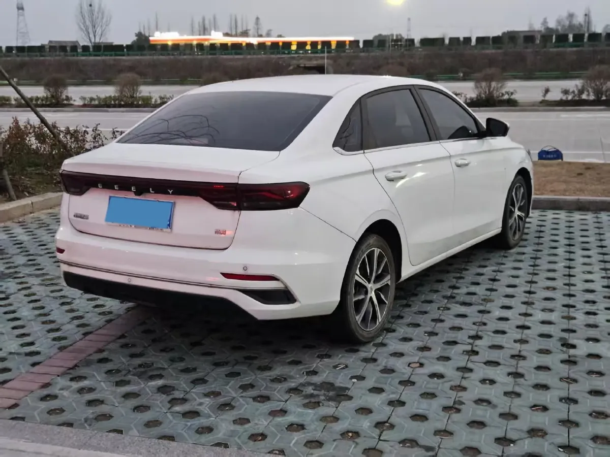 2022 Geely Emgrand 1.5L 114HP L4 CVT,autocango,china used car exporter,china ev exporter,chinese used car exporter,chinese used ev exporter