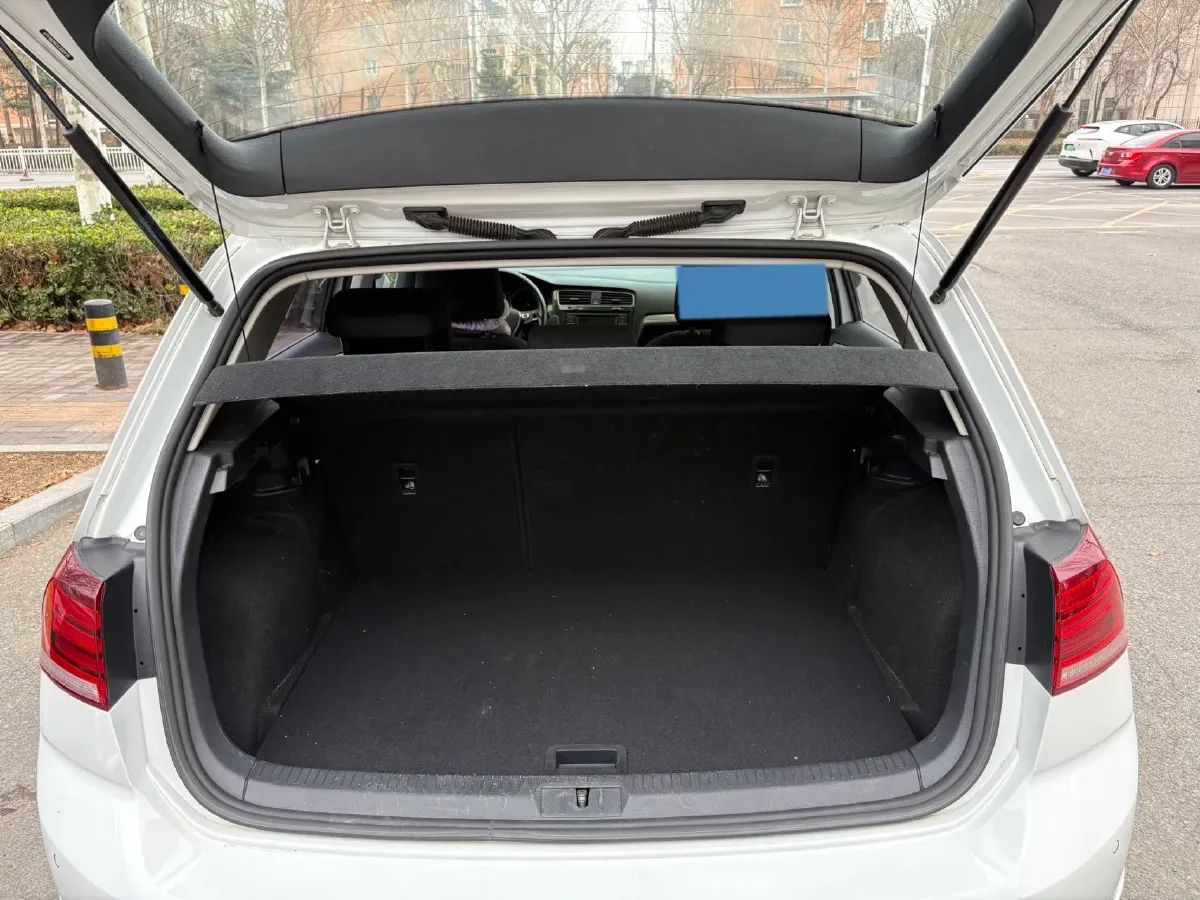 2020 Volkswagen Golf 1.2T 116HP L4 7DCT,autocango,china used car exporter,china ev exporter,chinese used car exporter,chinese used ev exporter