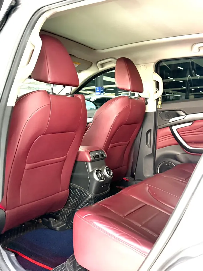 2017 WEY VV7 2.0T 234HP L4 7DCT,autocango,china used car exporter,china ev exporter,chinese used car exporter,chinese used ev exporter